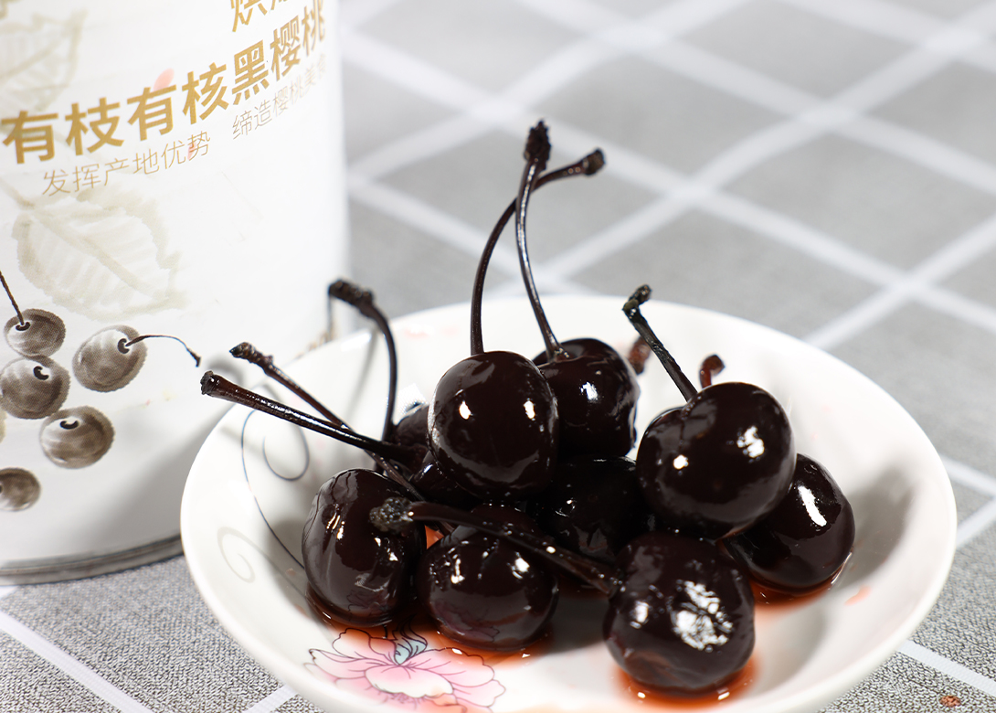 黑櫻桃罐頭帶枝帶核820g